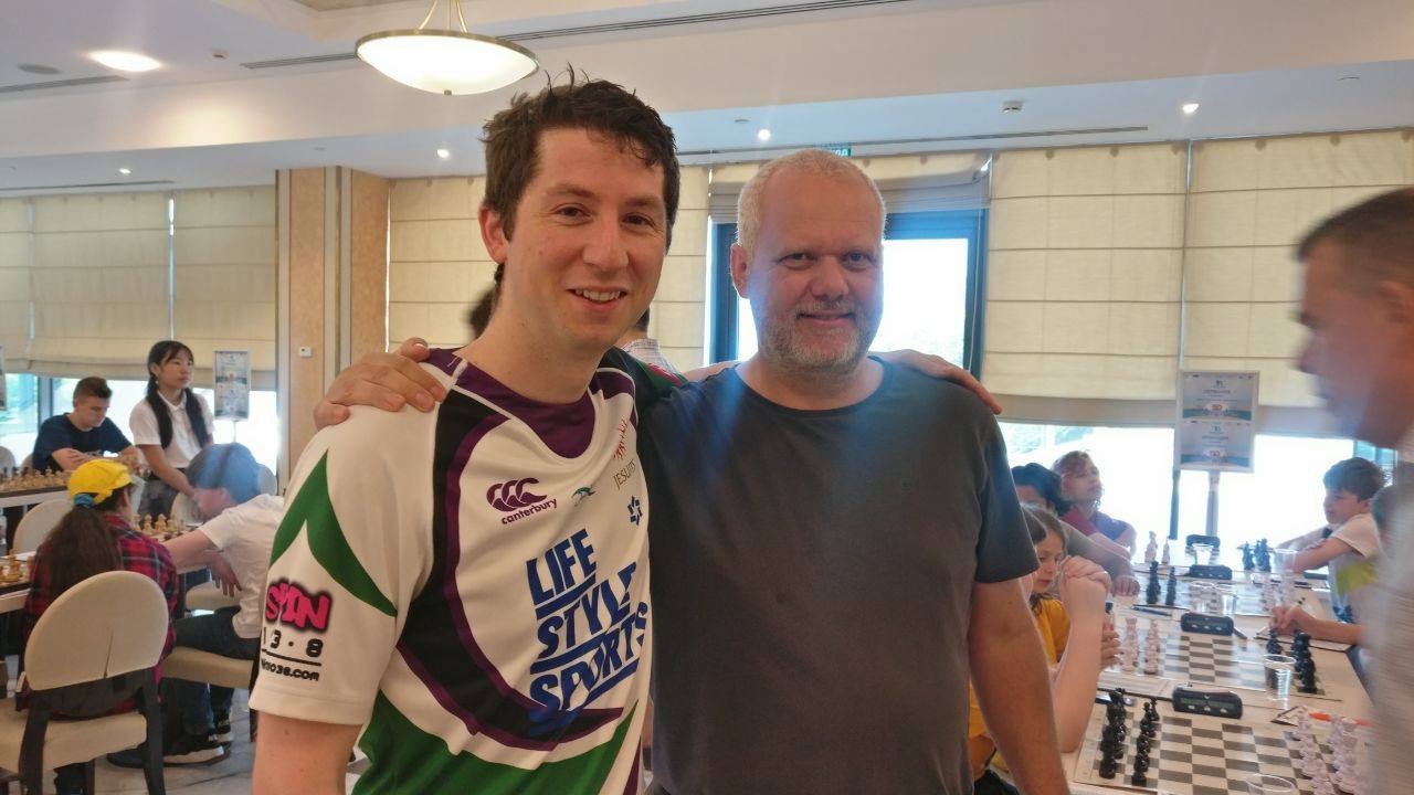 Daniel Lynch with German U14 captain